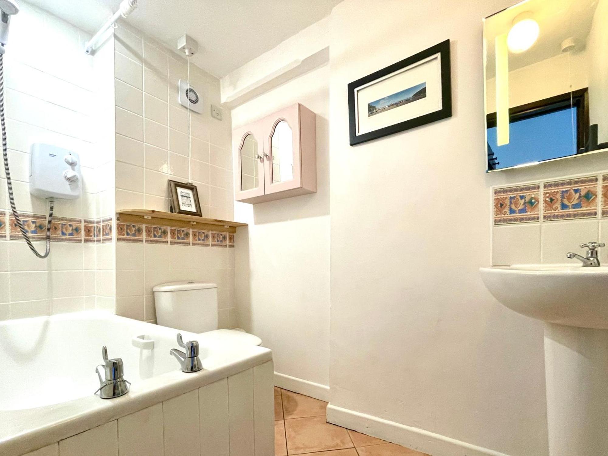 Lake Villa Holiday Cottages Holsworthy Eksteriør billede