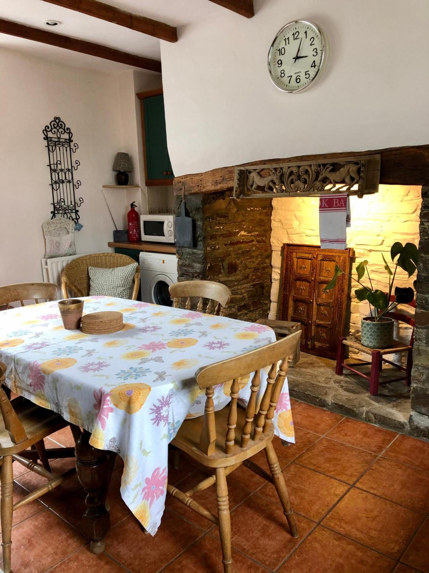 Lake Villa Holiday Cottages Holsworthy Eksteriør billede
