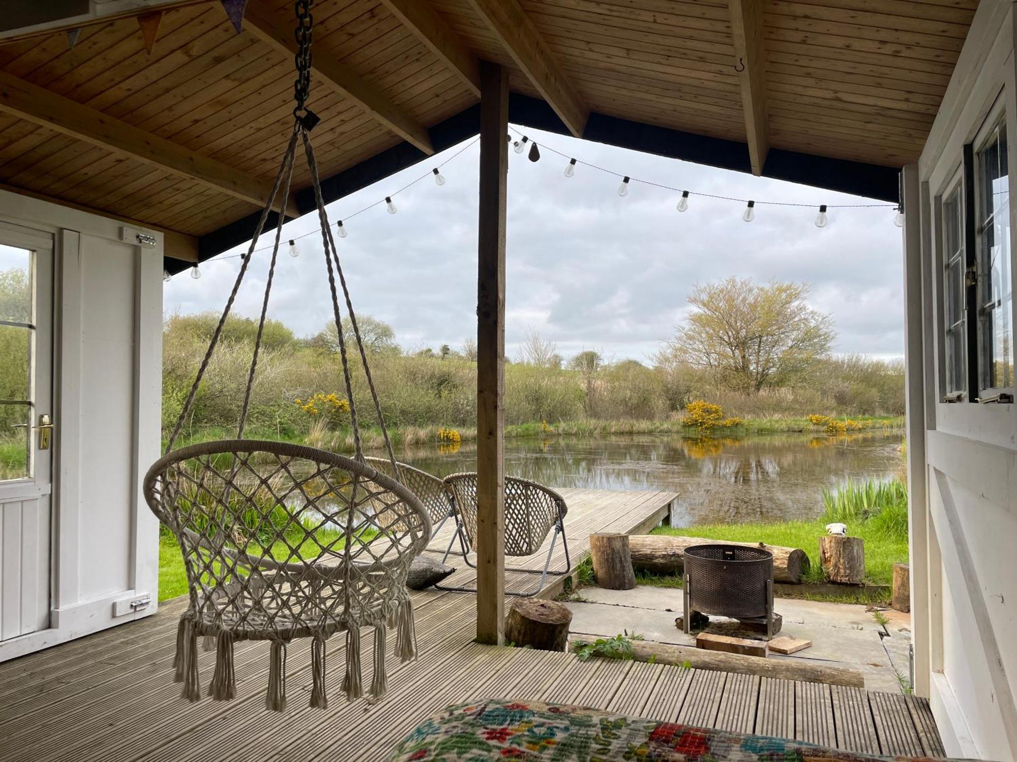 Lake Villa Holiday Cottages Holsworthy Eksteriør billede