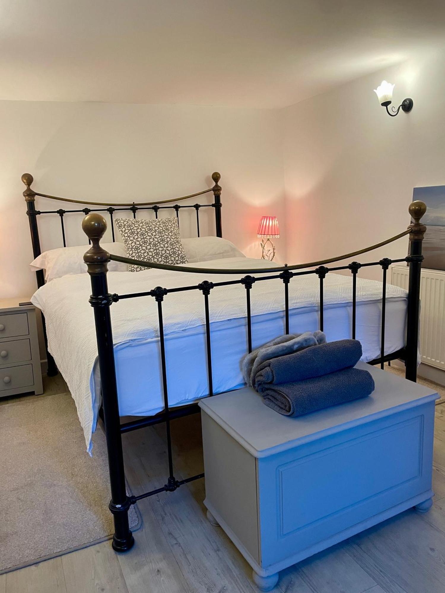 Lake Villa Holiday Cottages Holsworthy Eksteriør billede